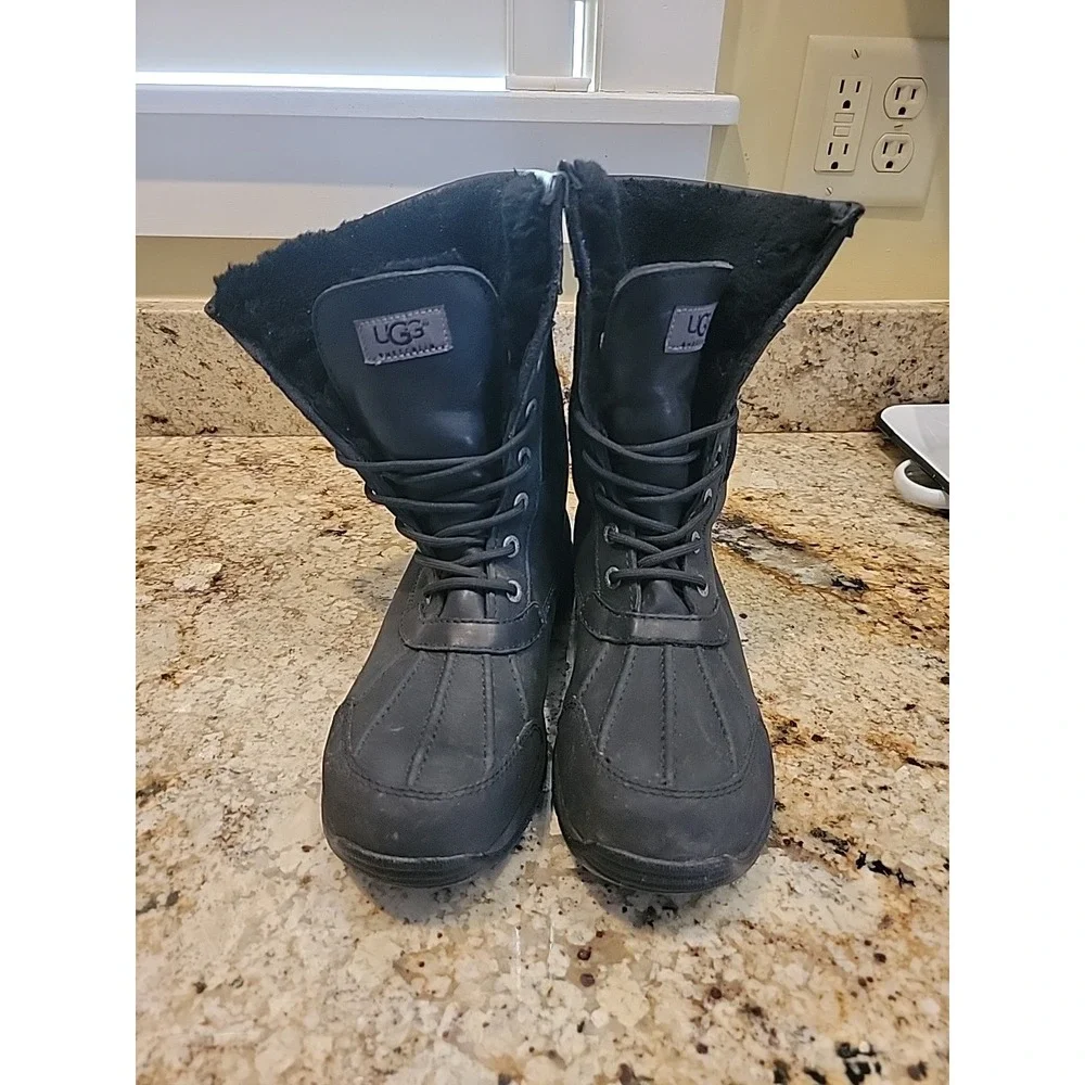 UGG Men's Black Waterproof Lined Leather Winter Snow Boots Lace Up Size 8